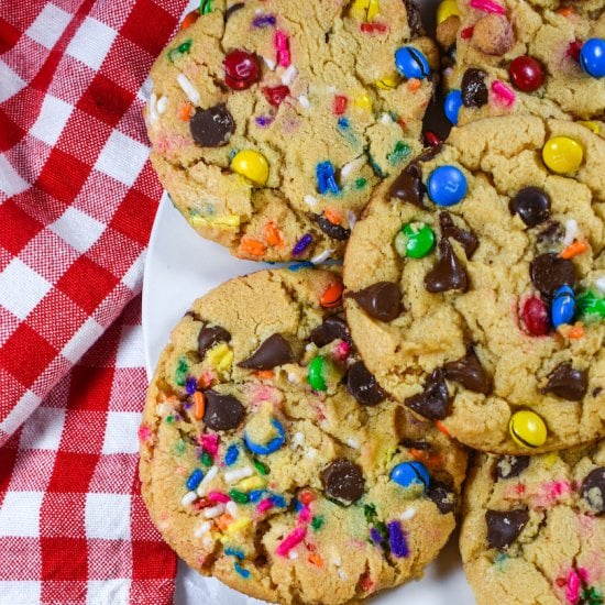 Peanut Butter M&M Cookies