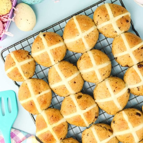 Classic Hot Cross Buns