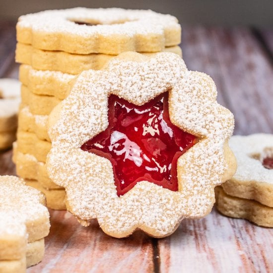 Classic Linzer Cookies