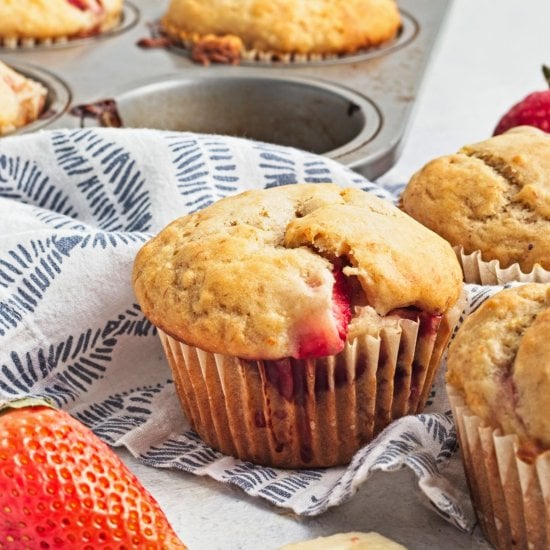 Einkorn Strawberry Banana Muffins