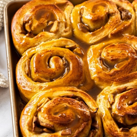 Caramel Apple Cinnamon Rolls