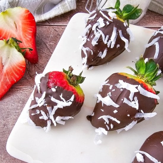 Coconut Chocolate Strawberries