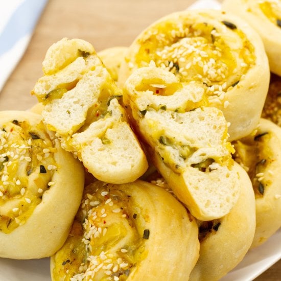 Vegan Rolls with Zucchini