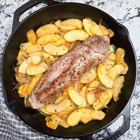 Pork Tenderloin with Apples & Onion