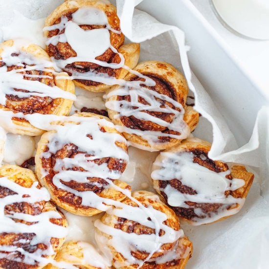 Vegan Puff Pastry Cinnamon Rolls