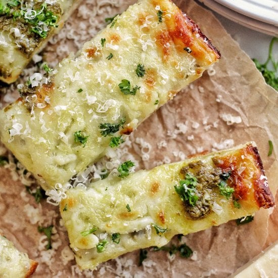 Cheesy Pesto Garlic Bread