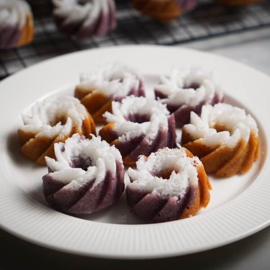 Puteri Ayu: Steamed Coconut Cupcake
