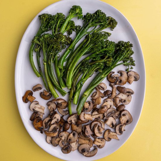Sautéed Broccolini and Mushrooms