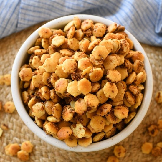 Buttery Ranch Dill Oyster Crackers