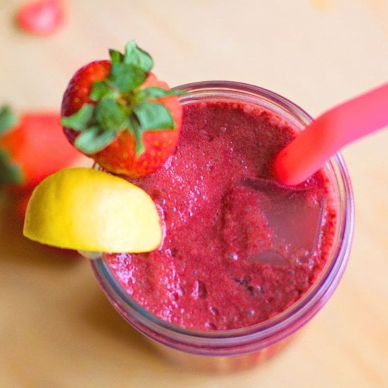 Copycat Strawberry Acai Refresher