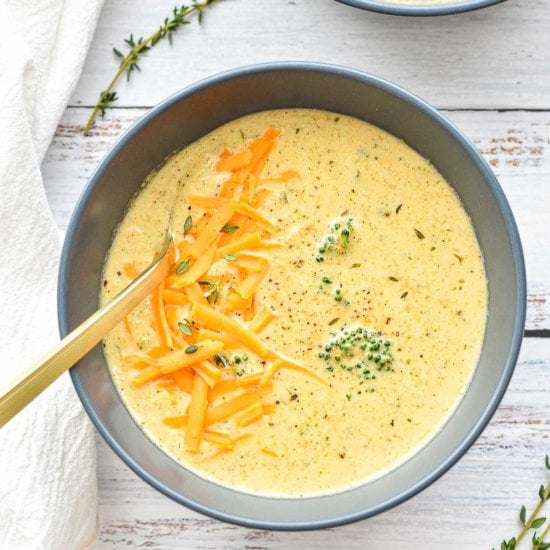 Easy Broccoli Cheddar Soup