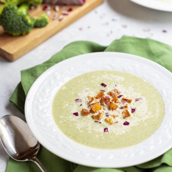 Best Broccoli Soup Recipe