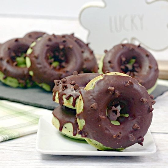 Baked Mint Chocolate Chip donuts