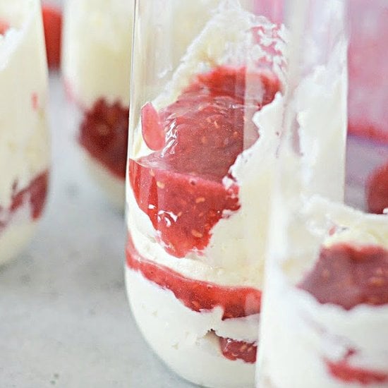 Cheesecake Fluff With Raspberry