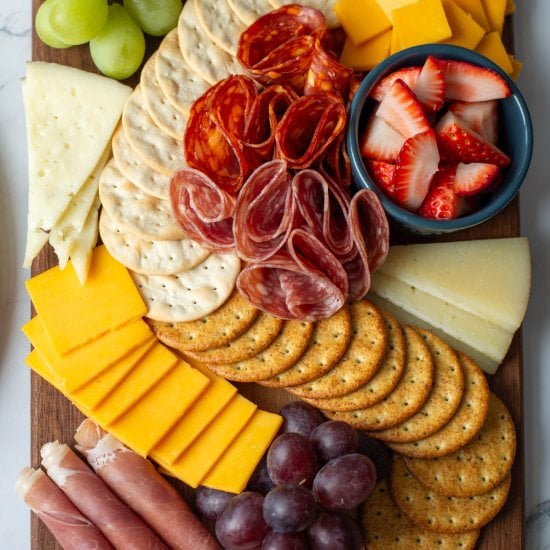 Make a Cheap Charcuterie Board