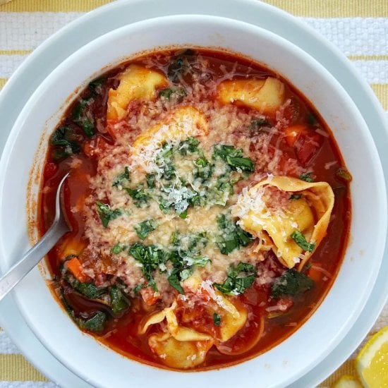 One-Pot Vegetarian Tortellini Soup