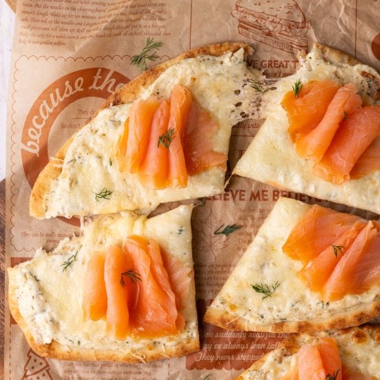 15-Minute Smoked Salmon Flatbread