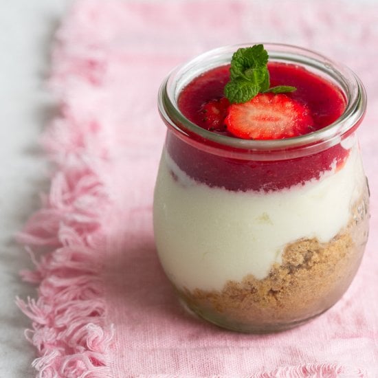 No Bake NoEgg Strawberry Cheesecake