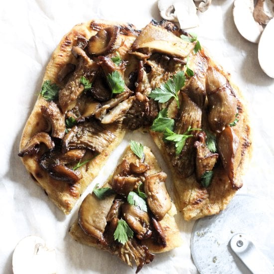Vegetarian Mushroom Pita Pizza