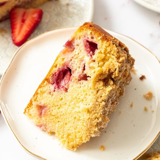 Strawberry Crumb Cake