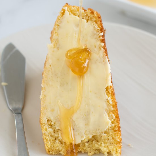 Simple Skillet Cornbread