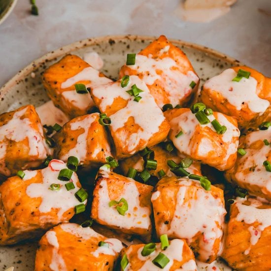 Air Fryer Bang Bang Salmon Bites