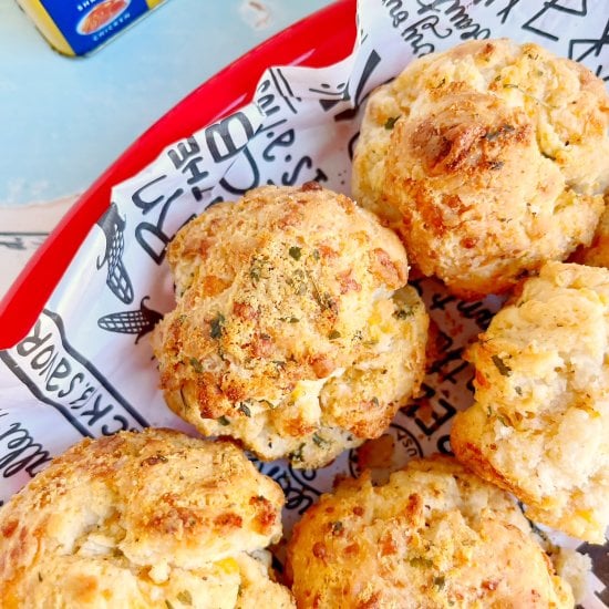 Cheddar Bay Biscuits