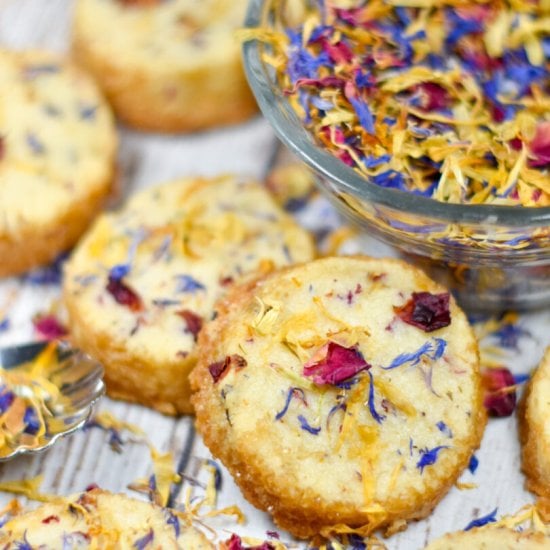 Shortbread with Spring Flowers