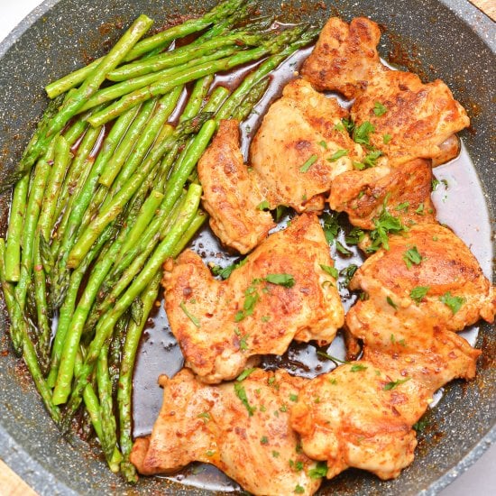 Garlic Butter Chicken & Asparagus