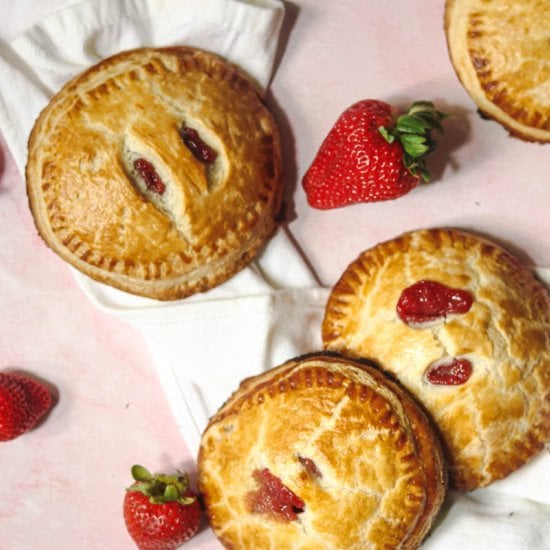 Strawberry Rhubarb Hand Pies