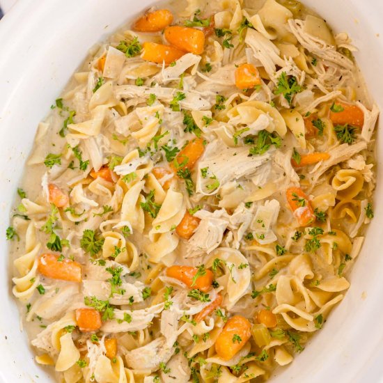 Crockpot Chicken and Noodles