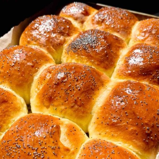 Soft White Dinner Buns