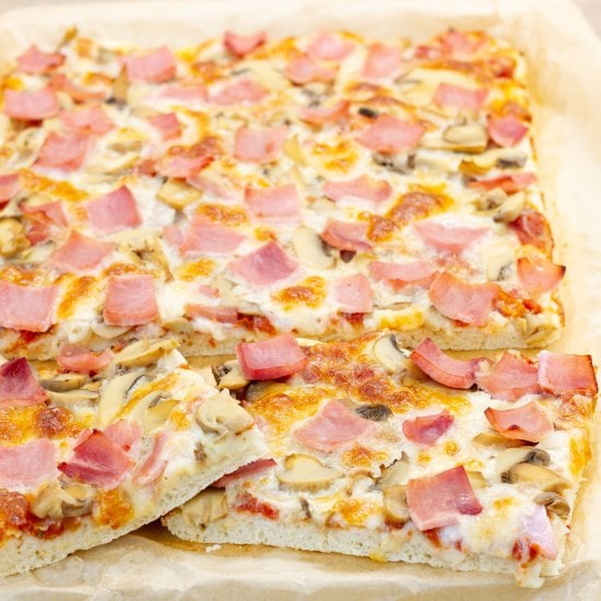 Pizza From a Baking Pan
