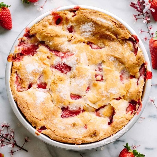 Simple Fresh Strawberry Cake