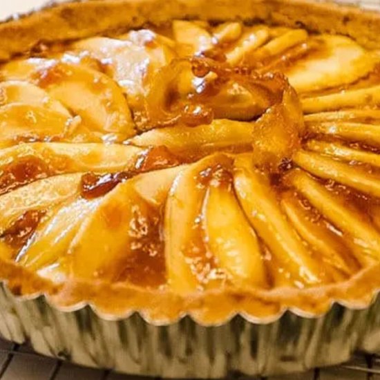 Pear Tart with Shortbread Crust