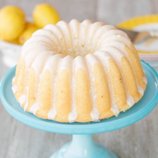 Moist Lemon Bundt Cake