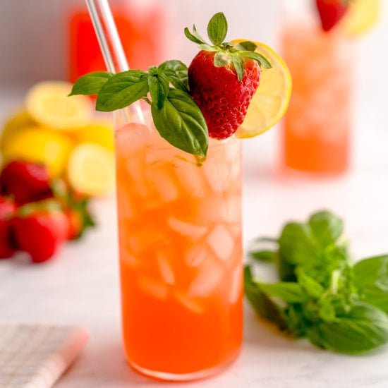 Strawberry Basil Lemonade