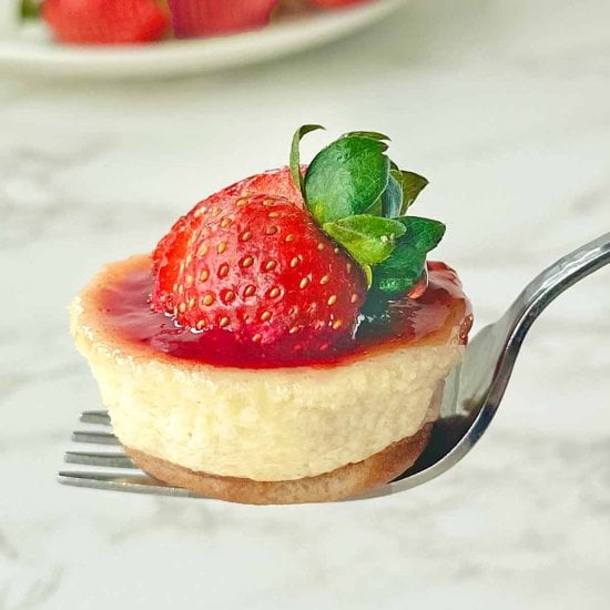 Individual Strawberry Cheesecakes