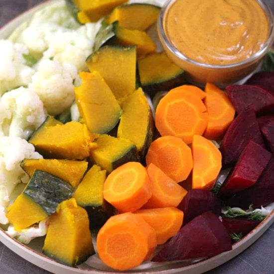 Vegetables with Cashew Dip