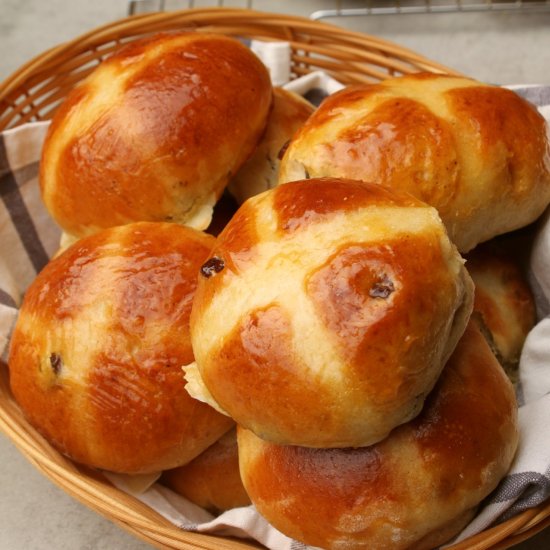 Classic Hot Cross Buns