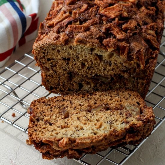 Cinnamon Apple Banana Bread