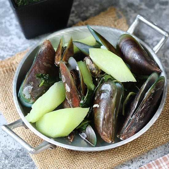 Tinolang Tahong