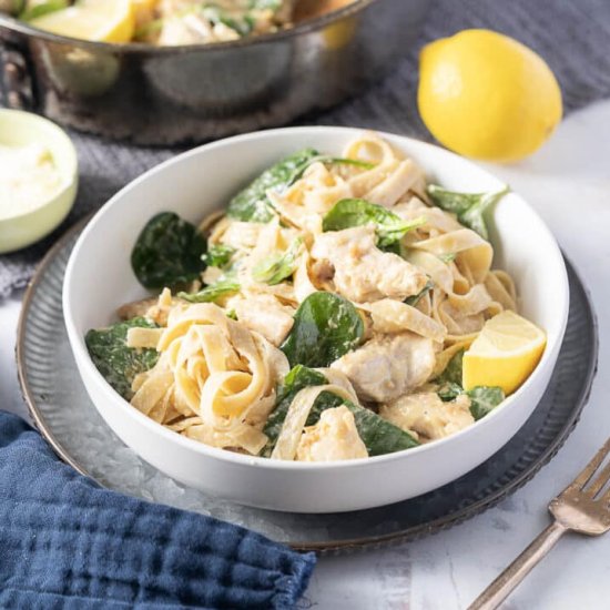 Creamy Chicken Spinach Pasta