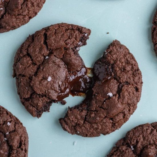 Molten Chocolate Fudge Cookies