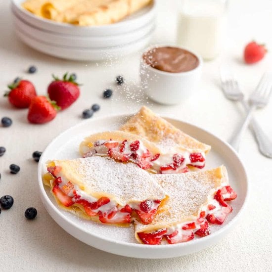 Easy 4-Ingredient Crepes