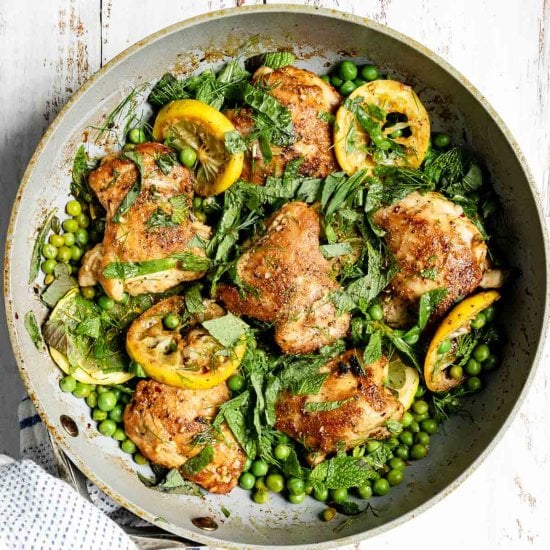 Easy Skillet Chicken and Peas