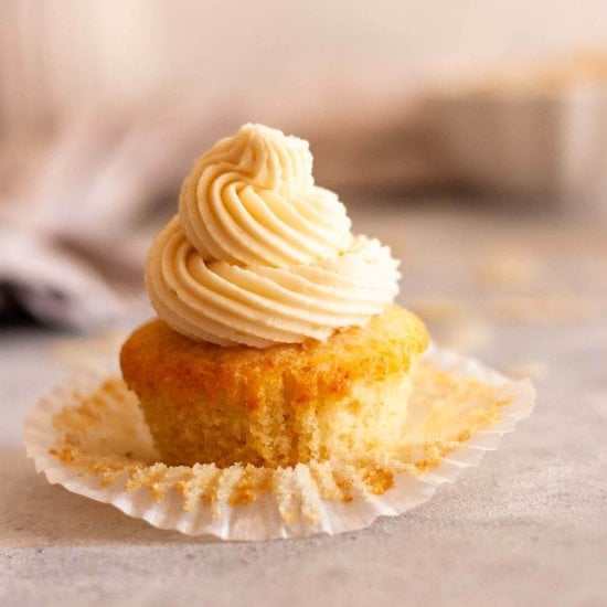 Easy Almond Buttercream Frosting
