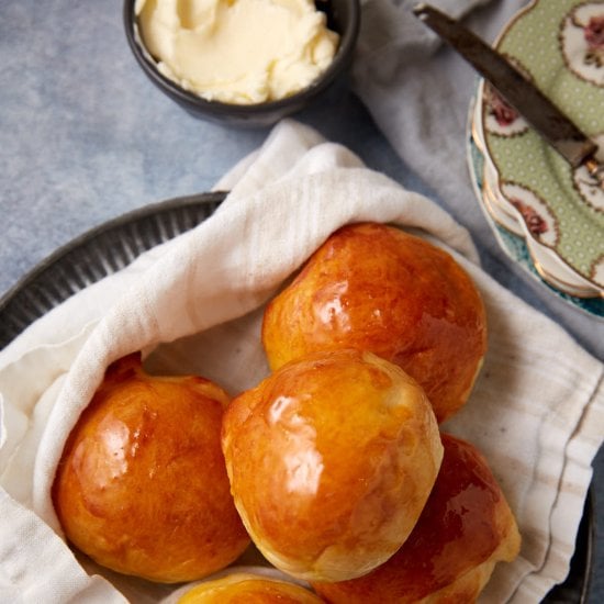 Buttermilk Dinner Rolls