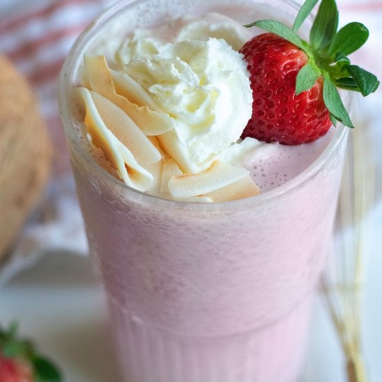 Tropical Strawberry Banana Smoothie