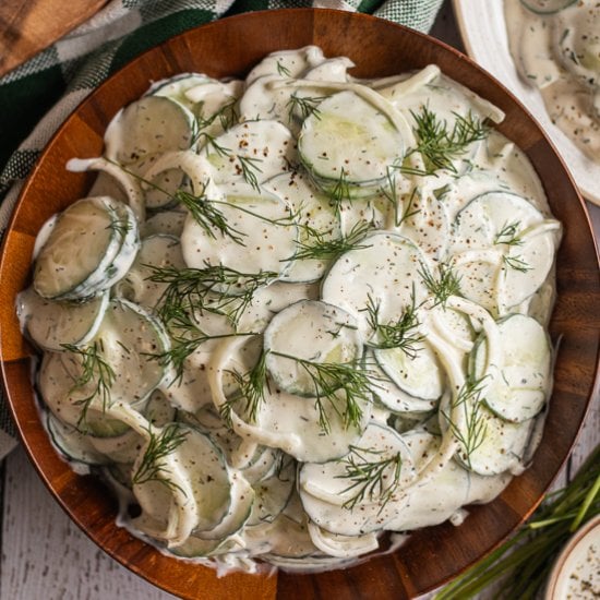 Old Fashioned Creamy Cucumber Salad